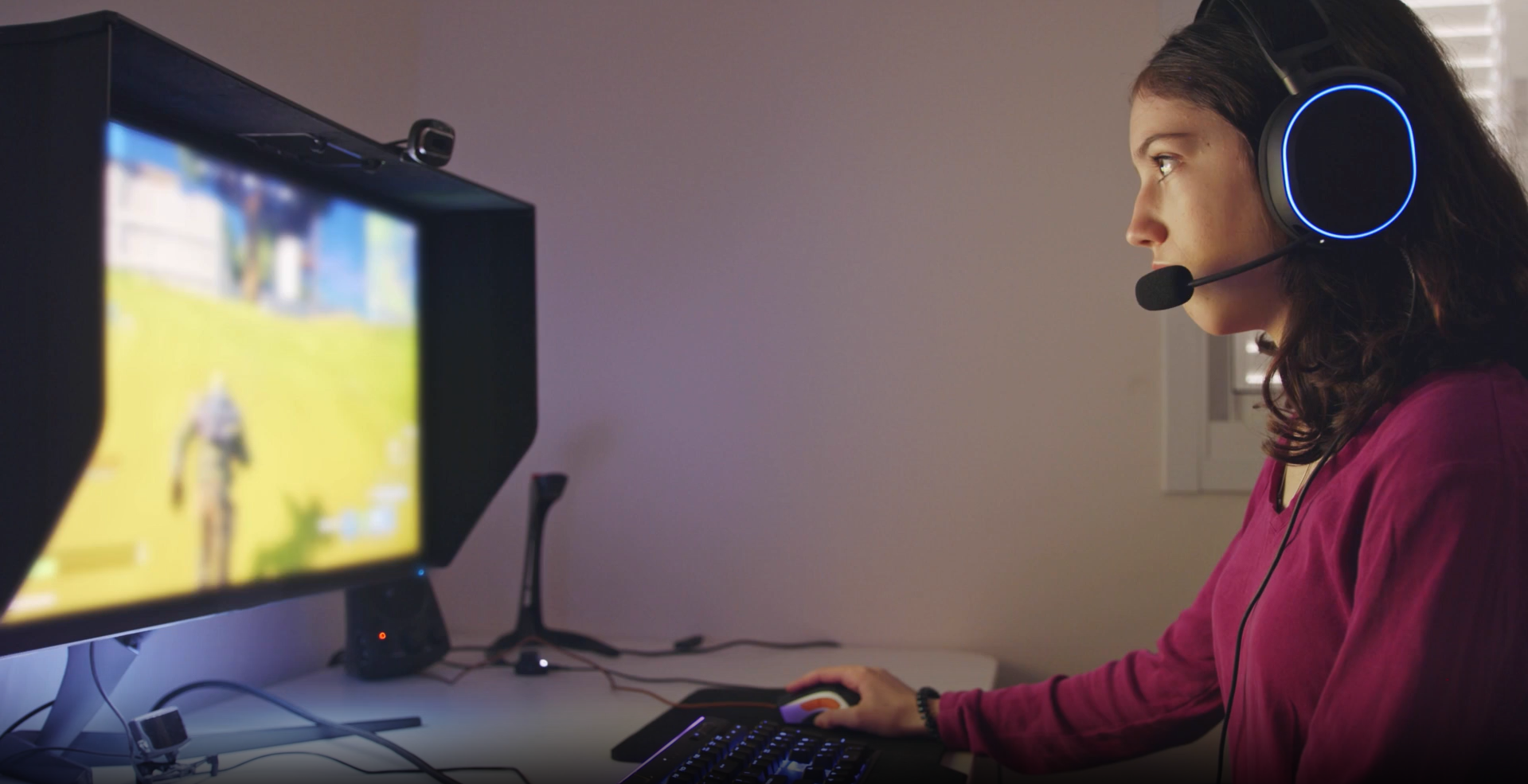 Free guide how to build INTEL Game On a Budget: Building a $1200-$1350 Intel Gaming PC